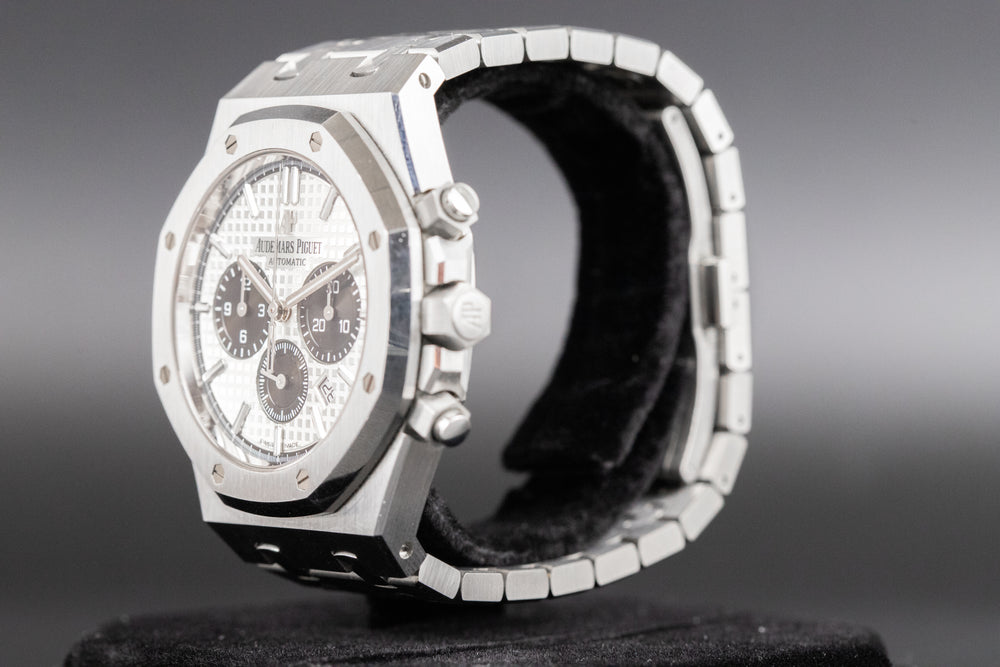 Audemars Piguet<br>26331ST Royal Oak Chronograph White Dial