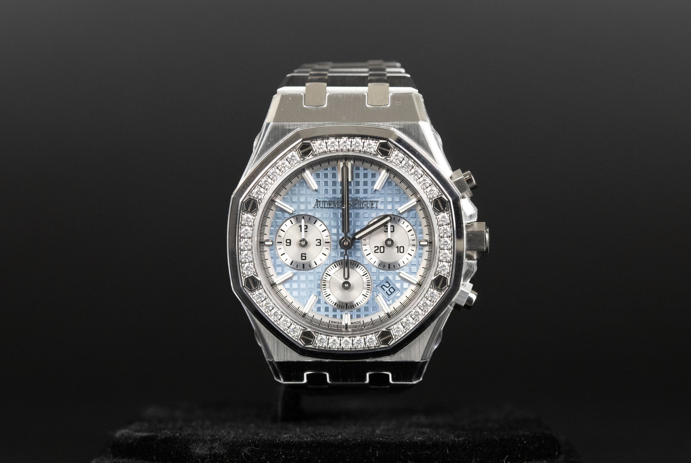 Audemars Piguet Royal Oak Selfwinding Chronograph Blue Dial 38mm