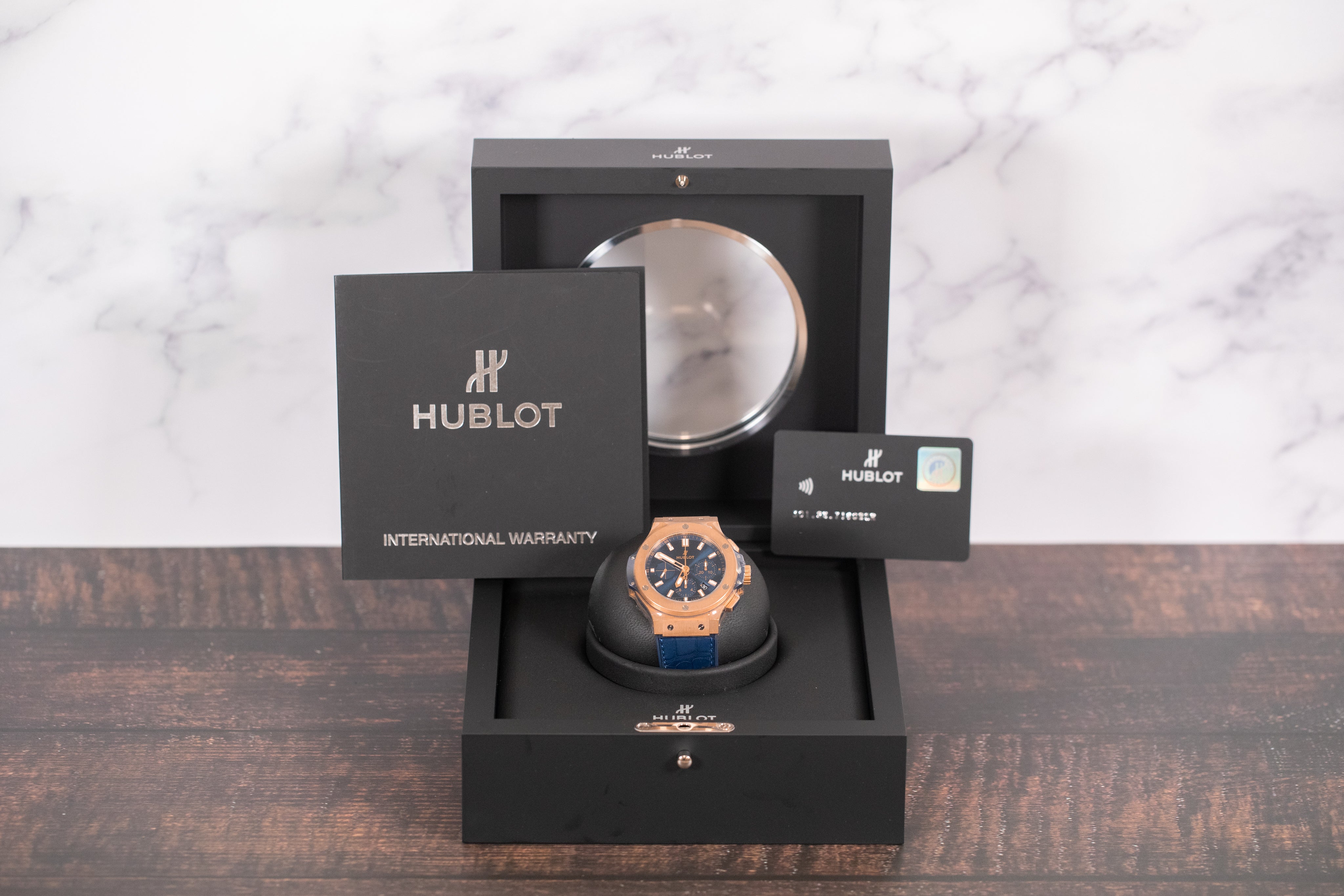 Hublot301.PX.7180.LR Big Bang Gold Blue – Newport Watch Club