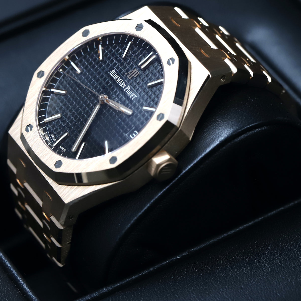 Audemars Piguet<br>15500OR Royal Oak Black Dial