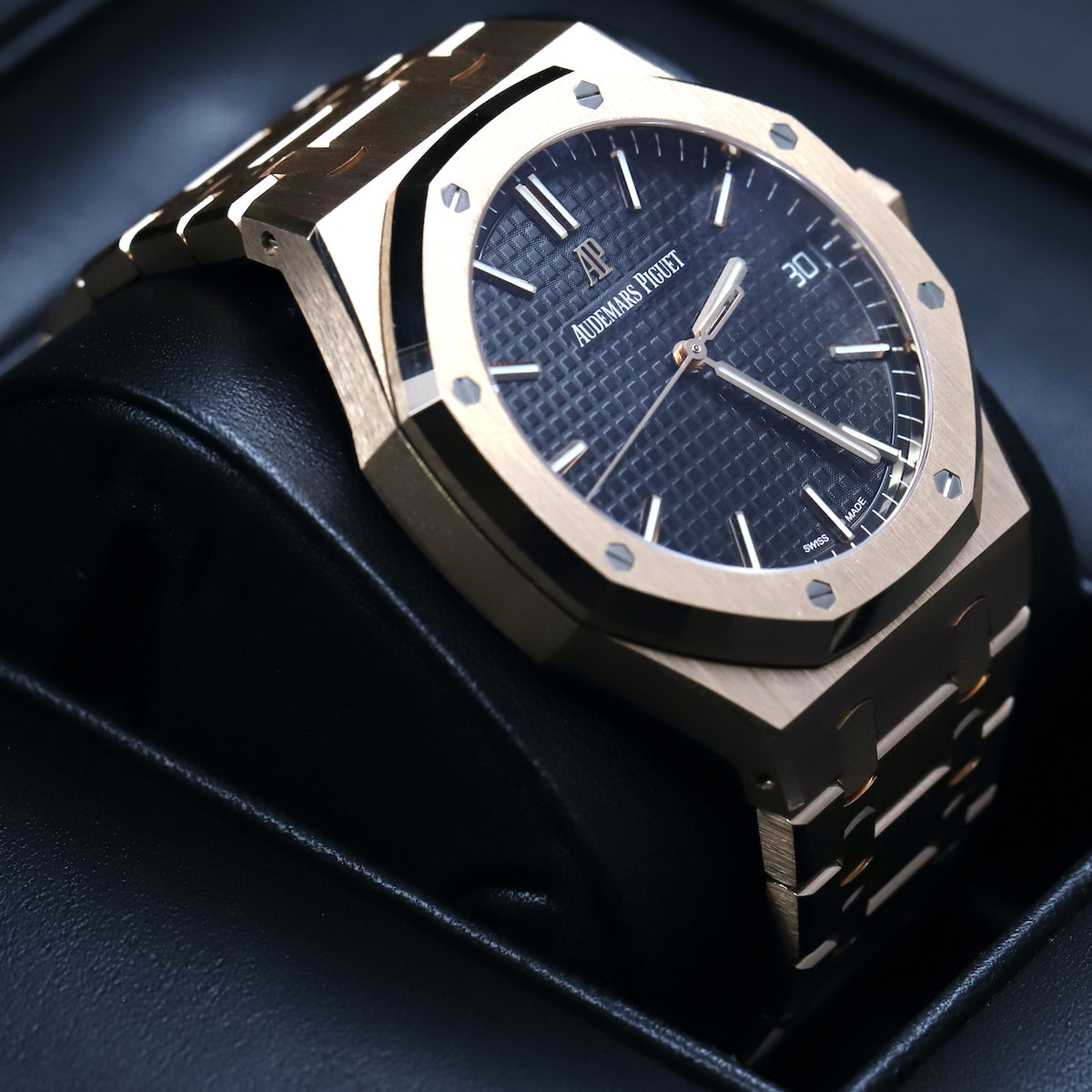 Audemars Piguet<br>15500OR Royal Oak Black Dial