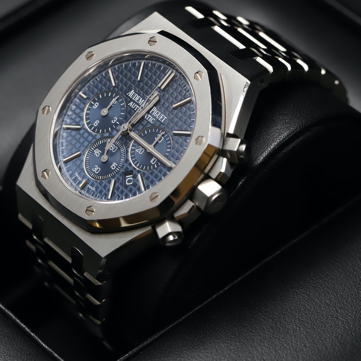 Audemars Piguet<br>26320ST Royal Oak Chronograph Blue Dial