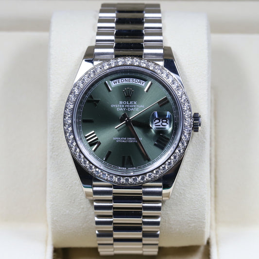 Rolex<br>228349RBR DayDate 40 White Gold Diamond Bezel Green Dial