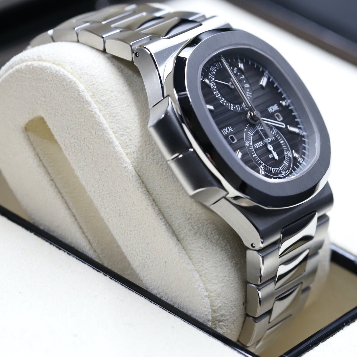 Patek Philippe<br>5990/1A Nautilus Travel Time Chronograph