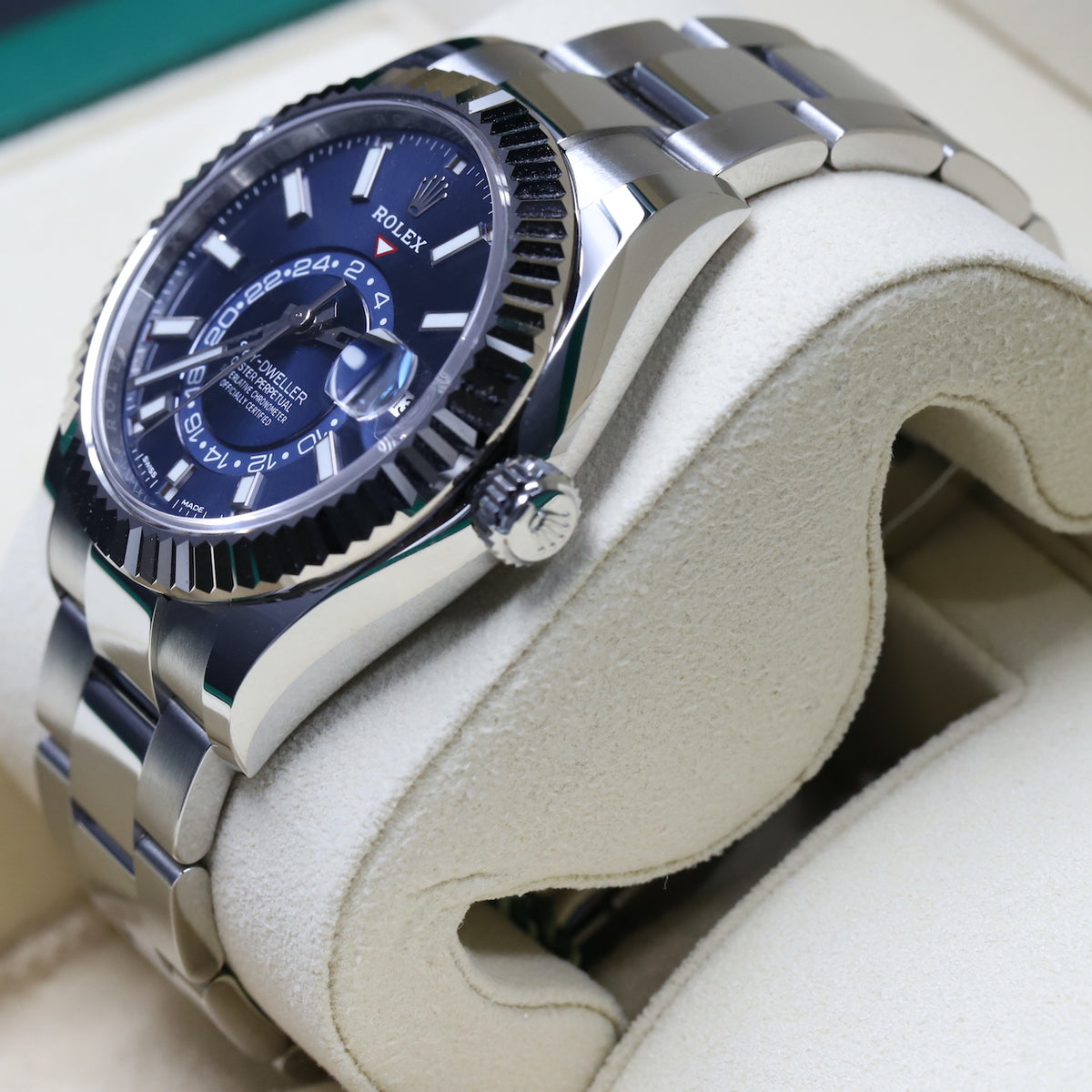 Rolex<br>326934 Sky-Dweller Blue Dial