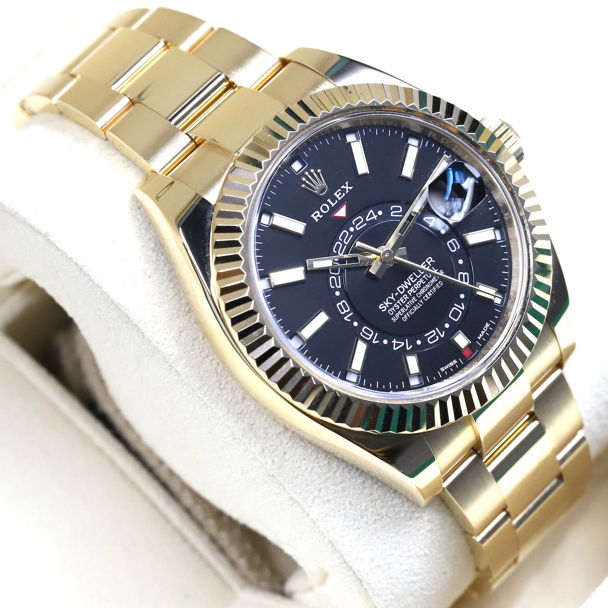 Rolex<br>326938 Sky-Dweller Black Dial