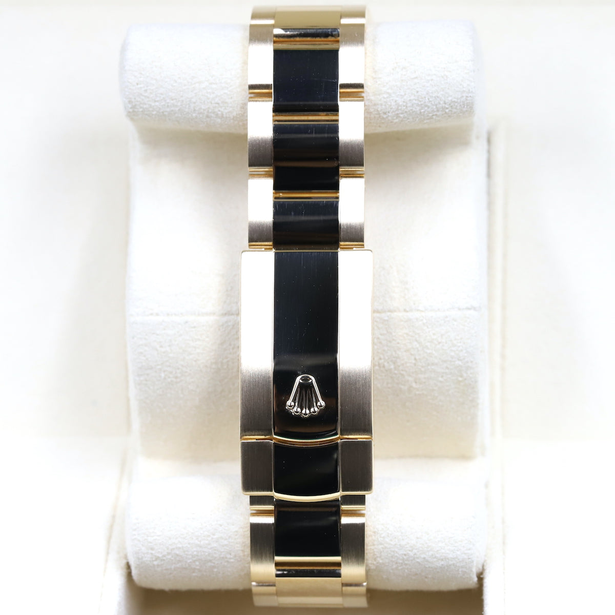 Rolex<br>326938 Sky-Dweller Black Dial