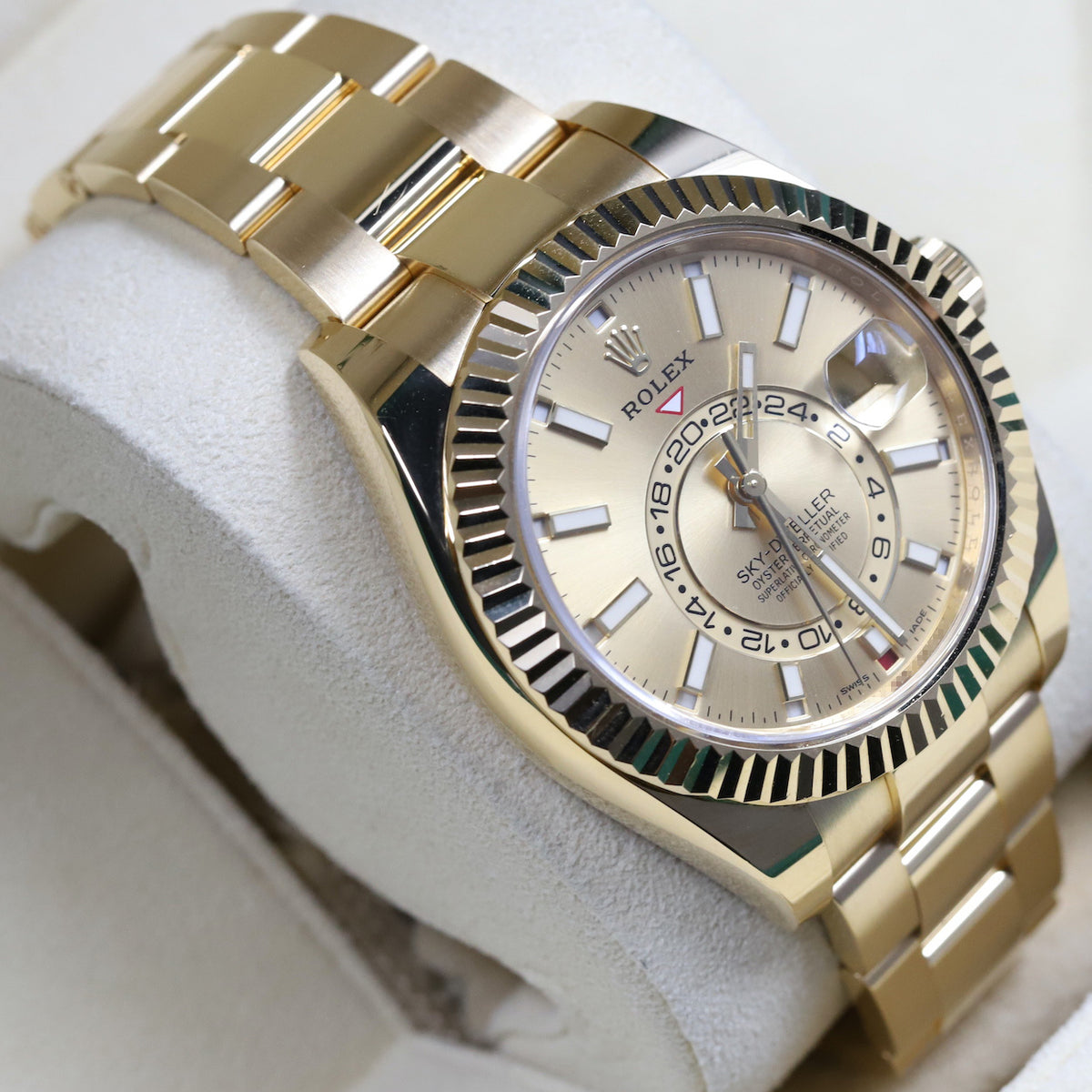 Rolex<br>326938 Sky-Dweller Champagne Index Dial