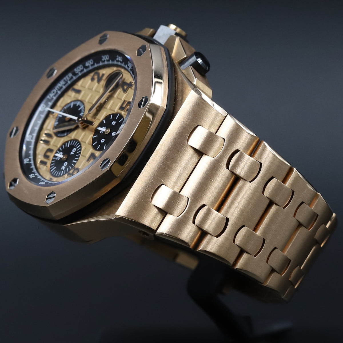 Audemars Piguet<br>26470OR Royal Oak Offshore 'Brick' Pink Dial