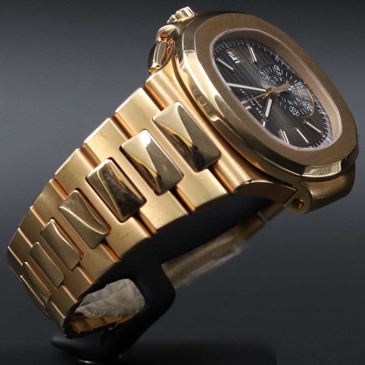 Patek Philippe<br>5980/1R Nautilus Chronograph