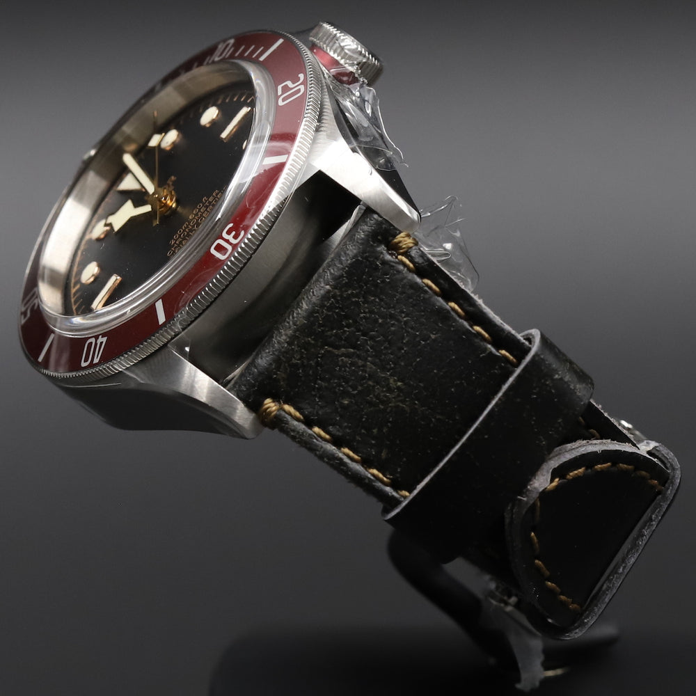 Tudor<br>79230R Black Bay Red Shield