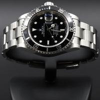 Rolex<br>16610V Submariner Transitional