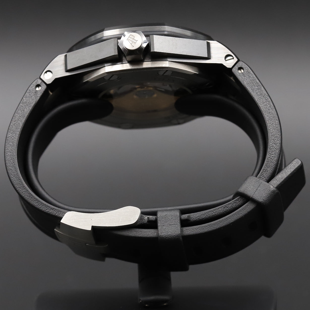 Audemars Piguet15707CE Royal Oak Offshore Diver – Newport Watch Club