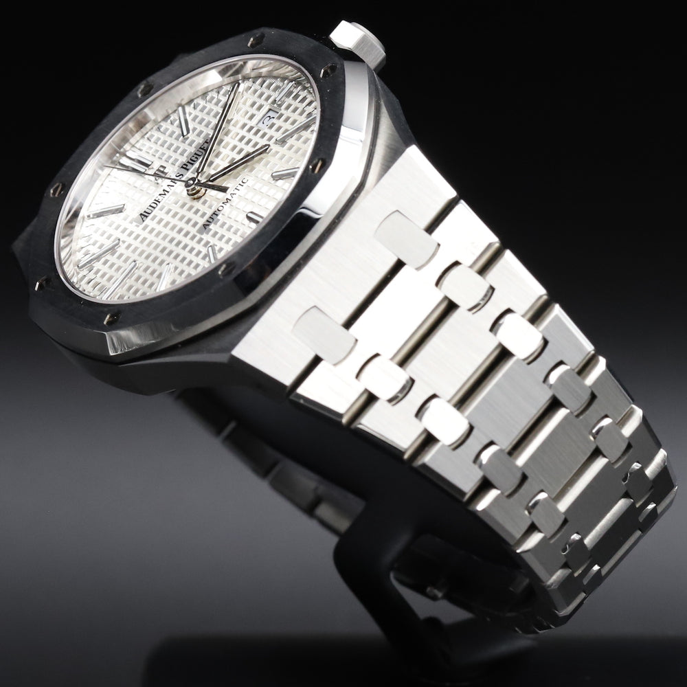 Audemars Piguet<br>15400ST Royal Oak White Dial