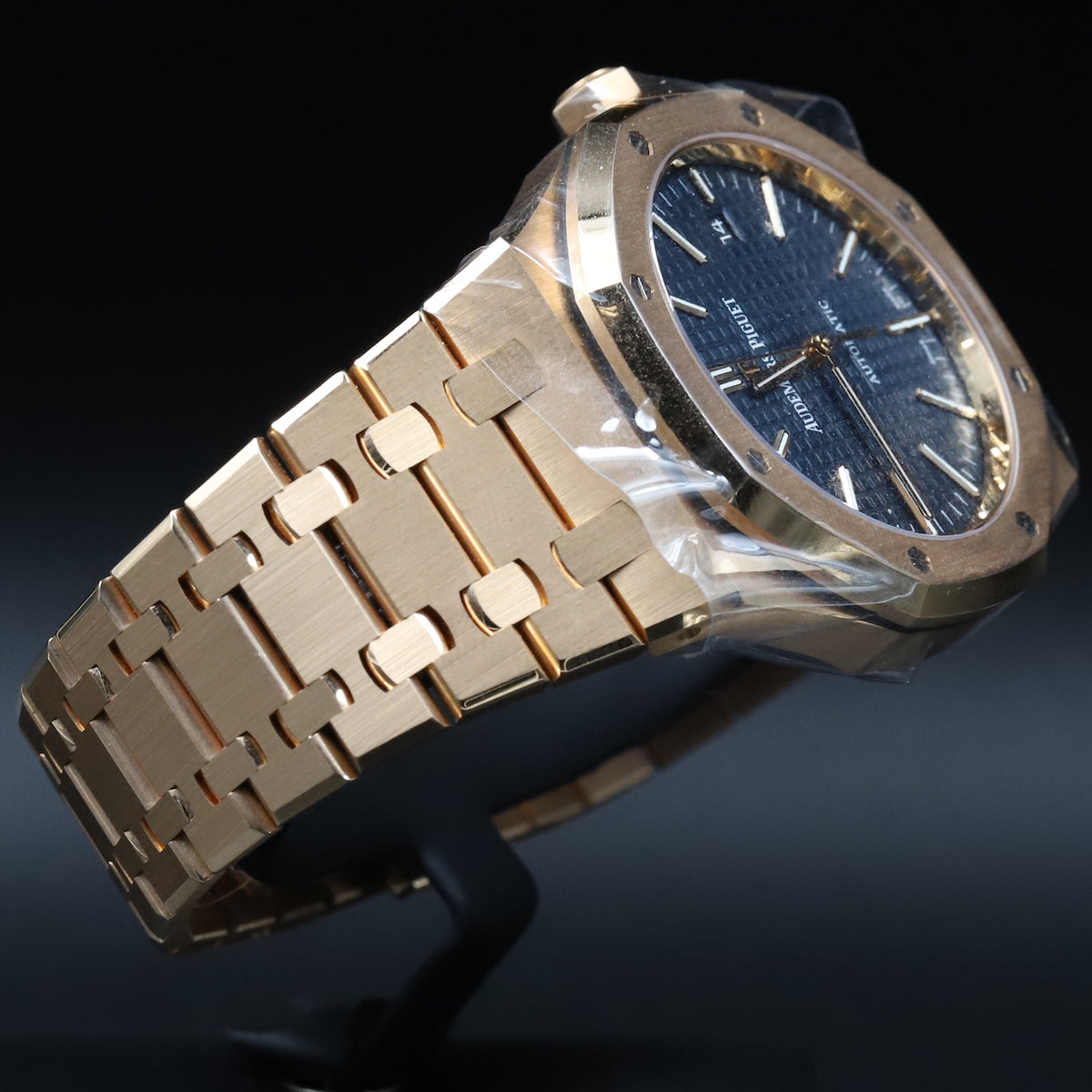 Audemars Piguet<br>15400OR Royal Oak Blue Dial