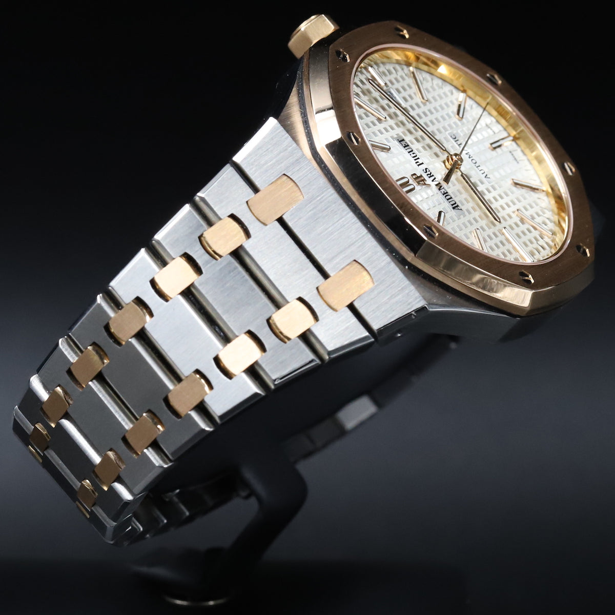 Audemars Piguet<br>15400SR Royal Oak White Dial