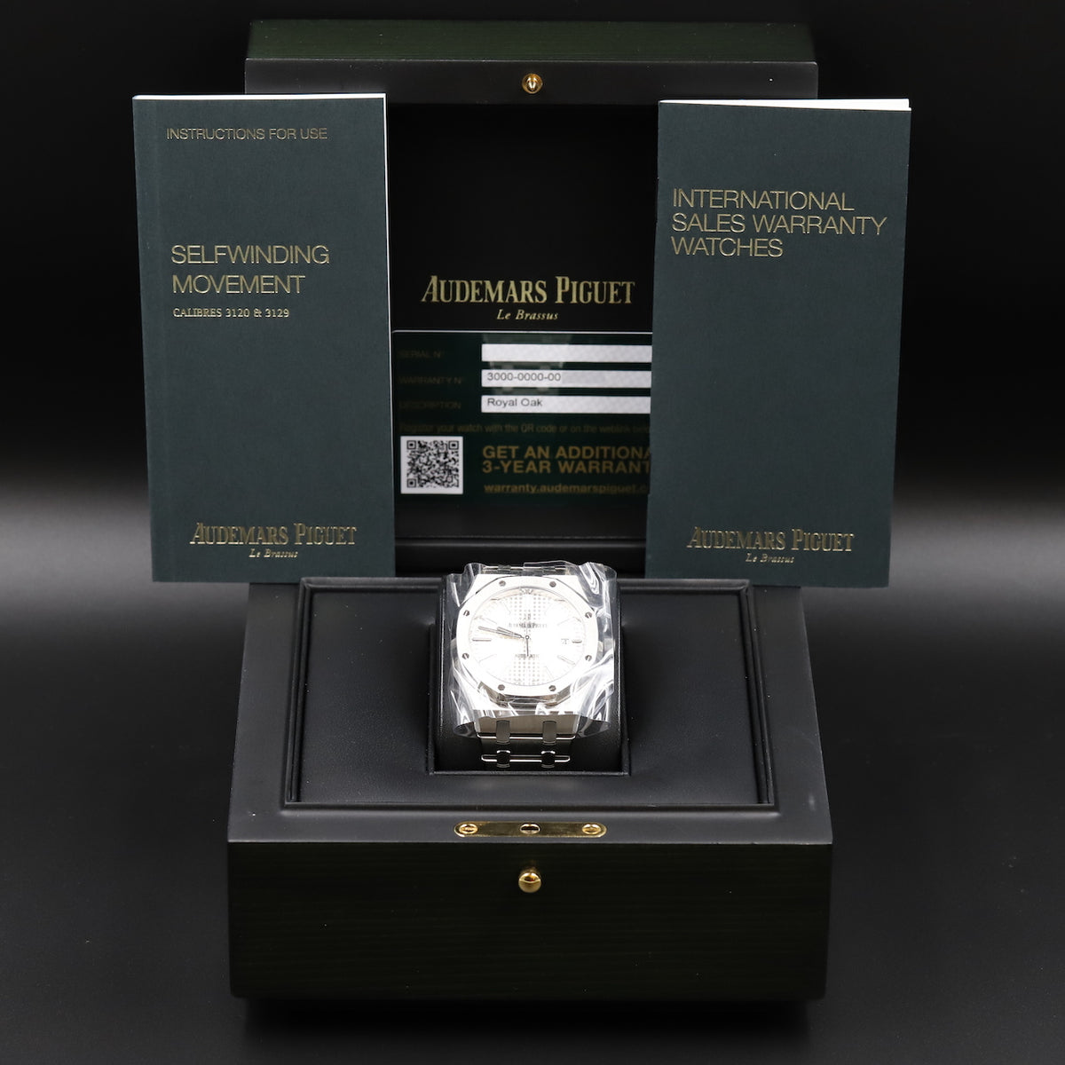 Audemars Piguet<br>15400ST Royal Oak White Dial