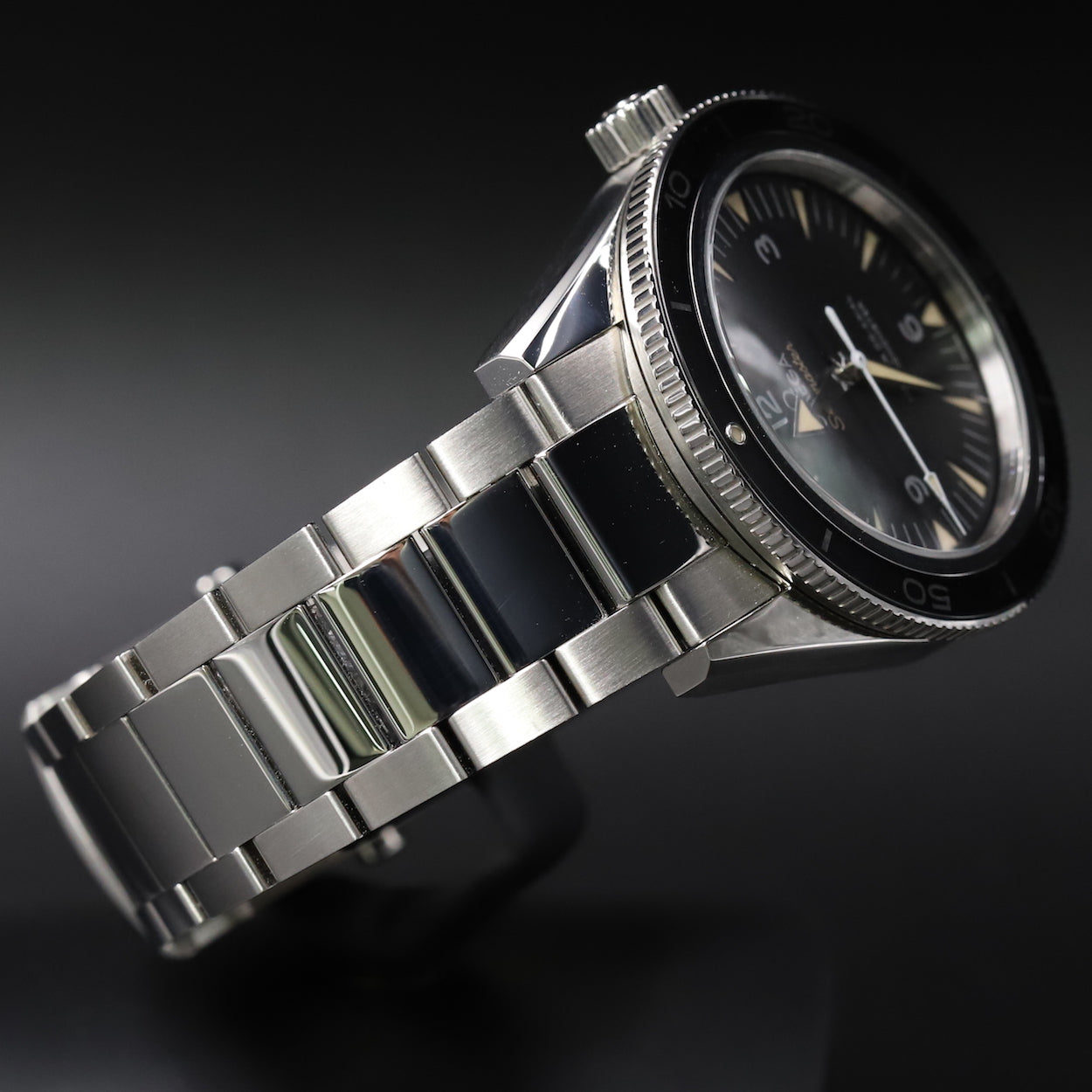 Omega<br>233.30.41.21.01.001 Seamaster 300 Omega Master Co-Axial 41mm Black Dial