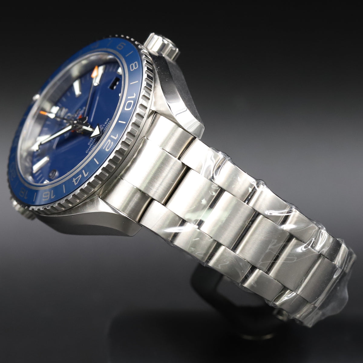 Omega<br>232.90.44.22.03.001 Seamaster Planet Ocean 600M Omega Co-Axial GMT