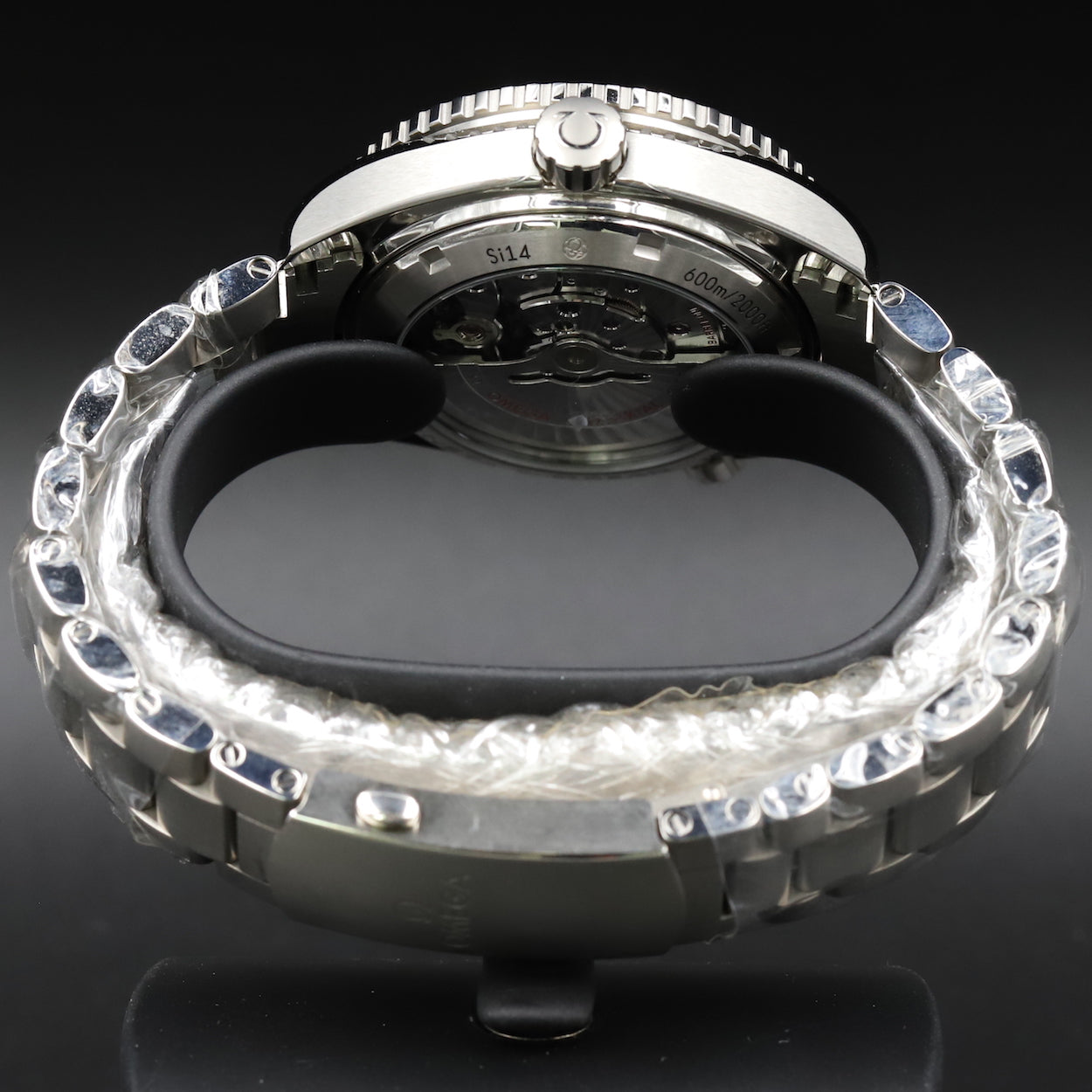 Omega<br>232.90.44.22.03.001 Seamaster Planet Ocean 600M Omega Co-Axial GMT