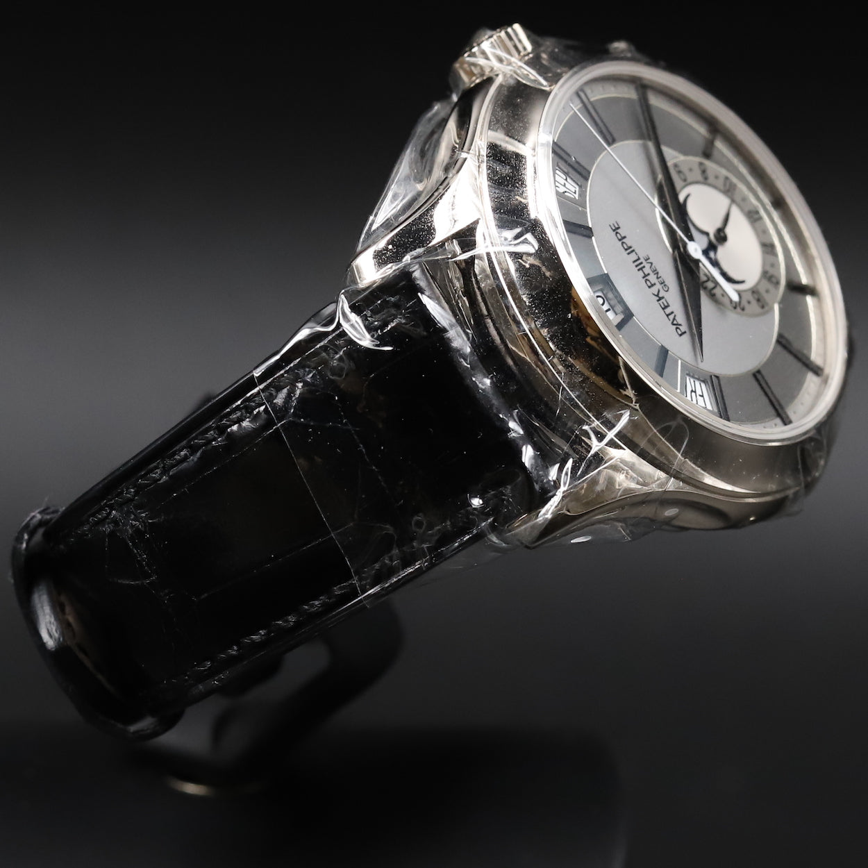 Patek Philippe<br>5205G Complications Annual Calendar Moonphase