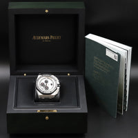 Audemars Piguet<br>26400SO Royal Oak Offshore White Dial