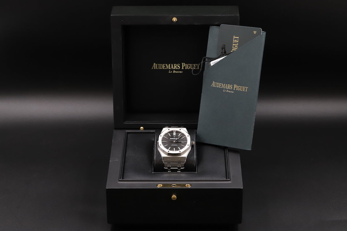 Audemars Piguet<br>15400ST Royal Oak Black Dial