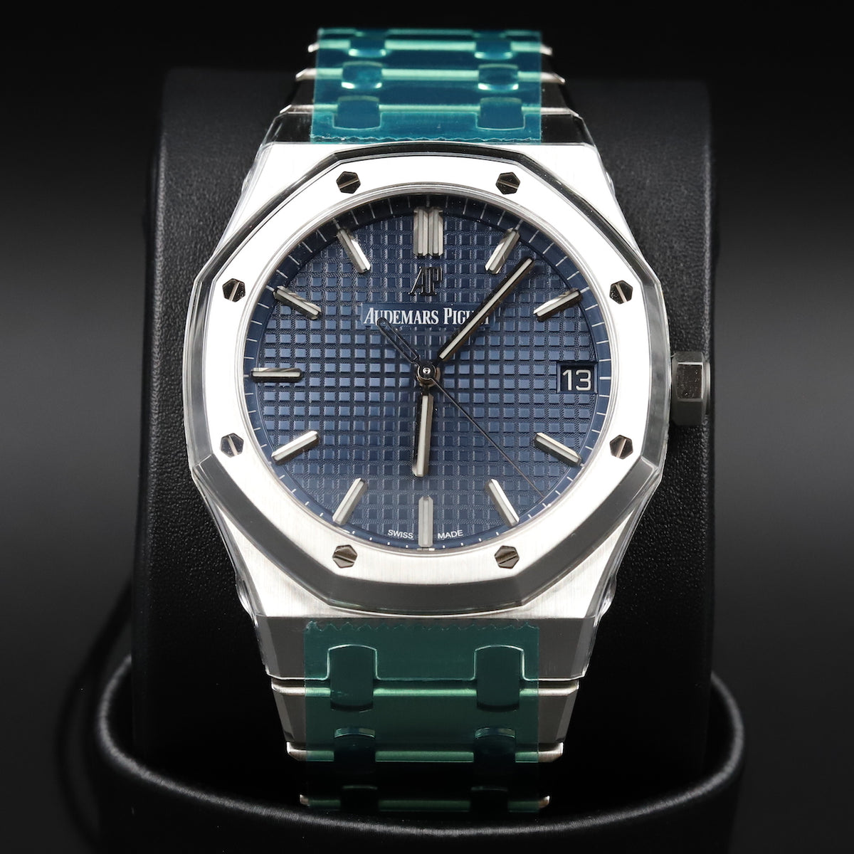 Audemars Piguet<br>15500ST Royal Oak Blue Dial