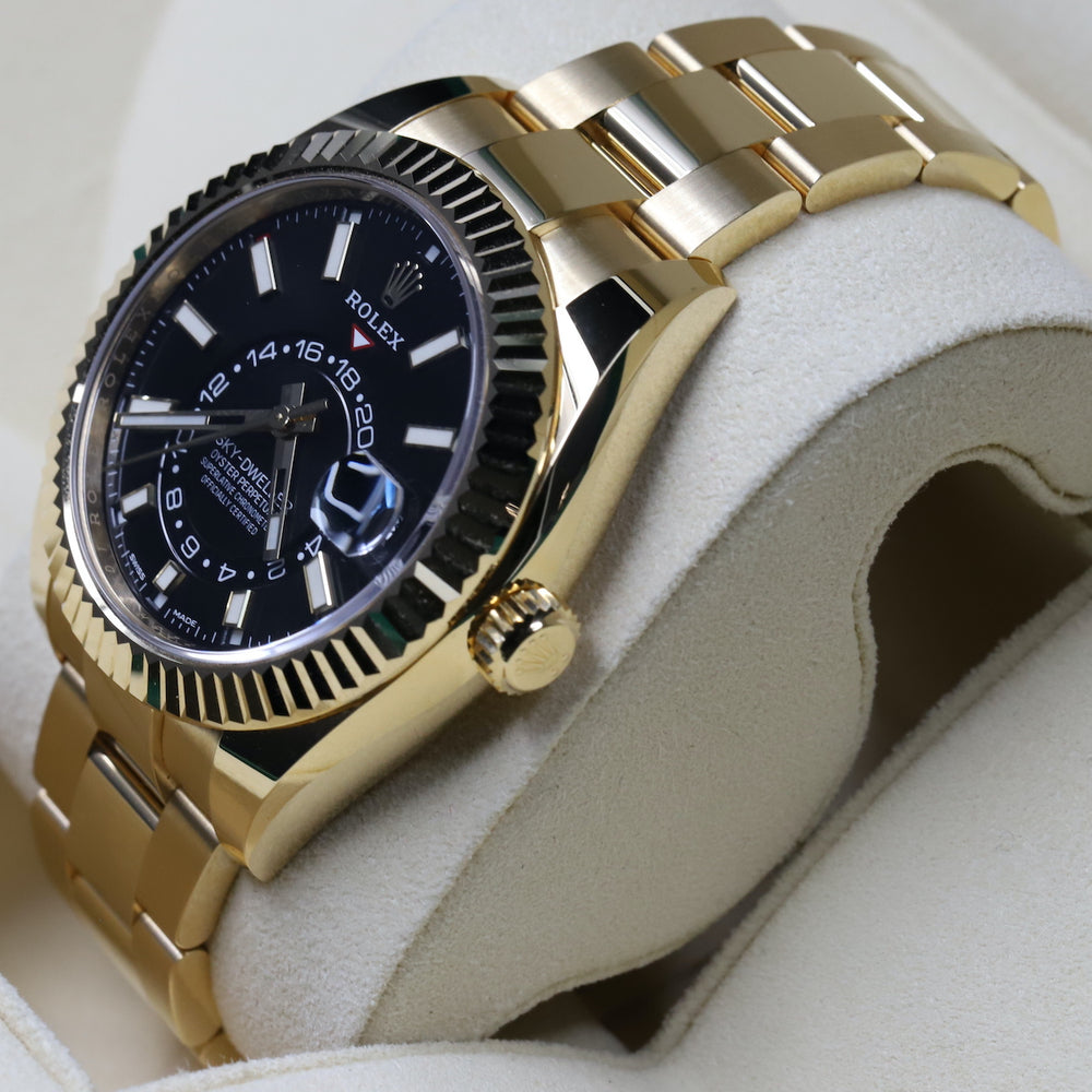 Rolex<br>326938 Sky-Dweller Black Dial