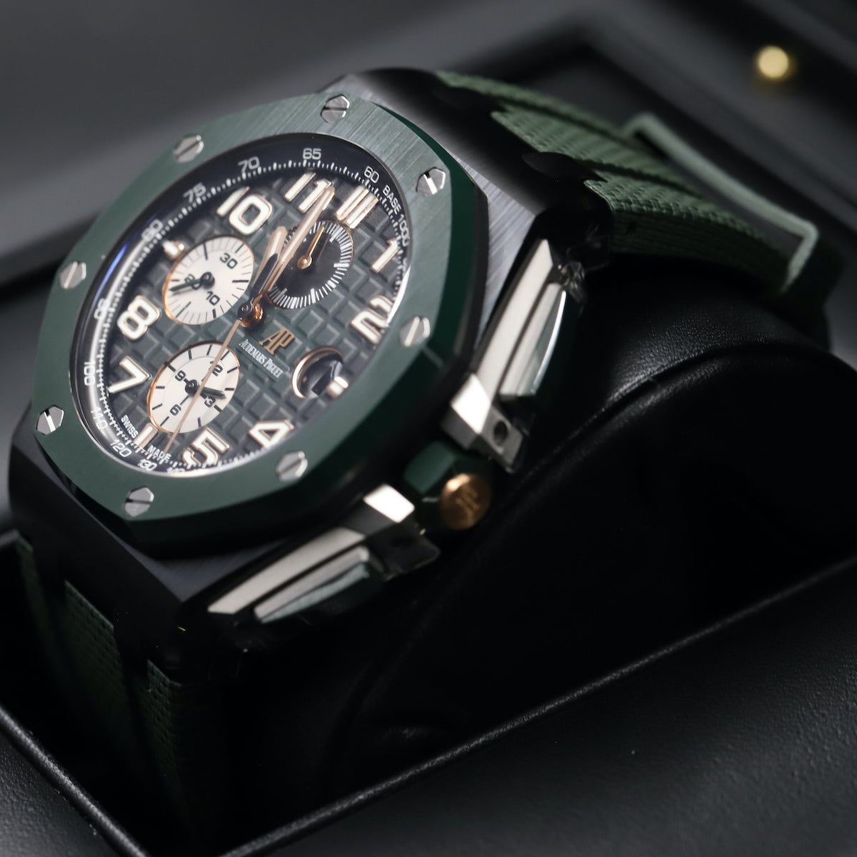 Audemars Piguet<br>26405CE Royal Oak Offshore Green Dial