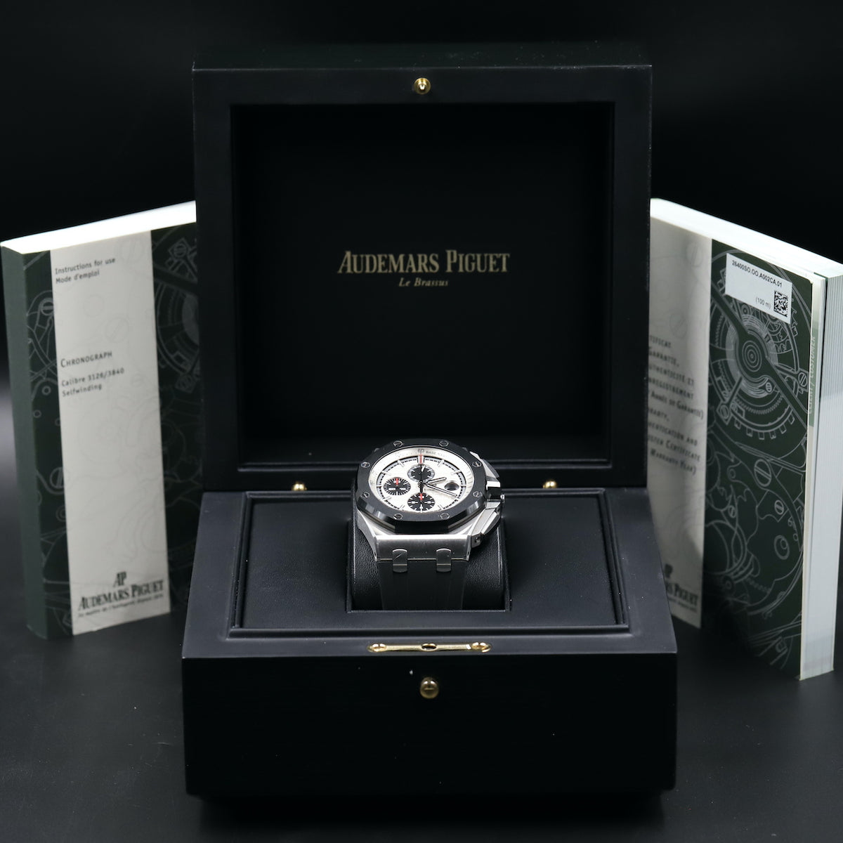 Audemars Piguet<br>26400SO Royal Oak Offshore White Dial