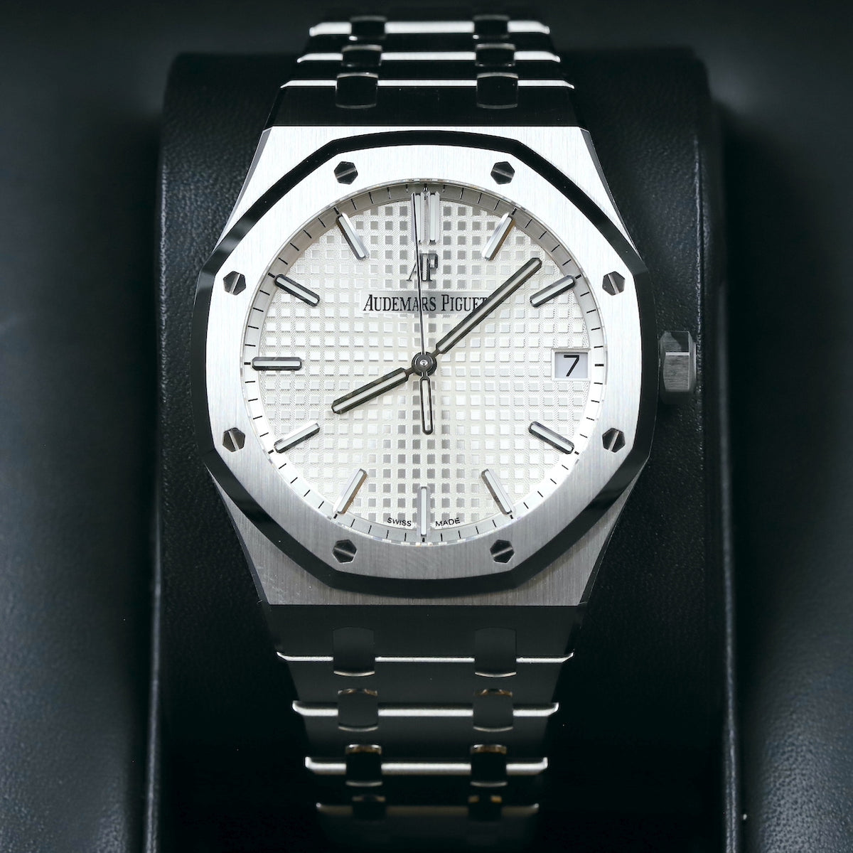 Audemars Piguet<br>15500ST Royal Oak White Dial