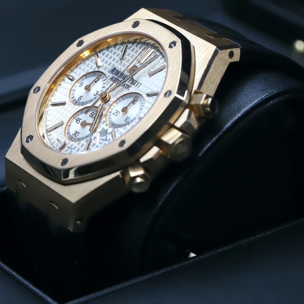 Audemars Piguet<br>26320OR Royal Oak Chronograph White Dial