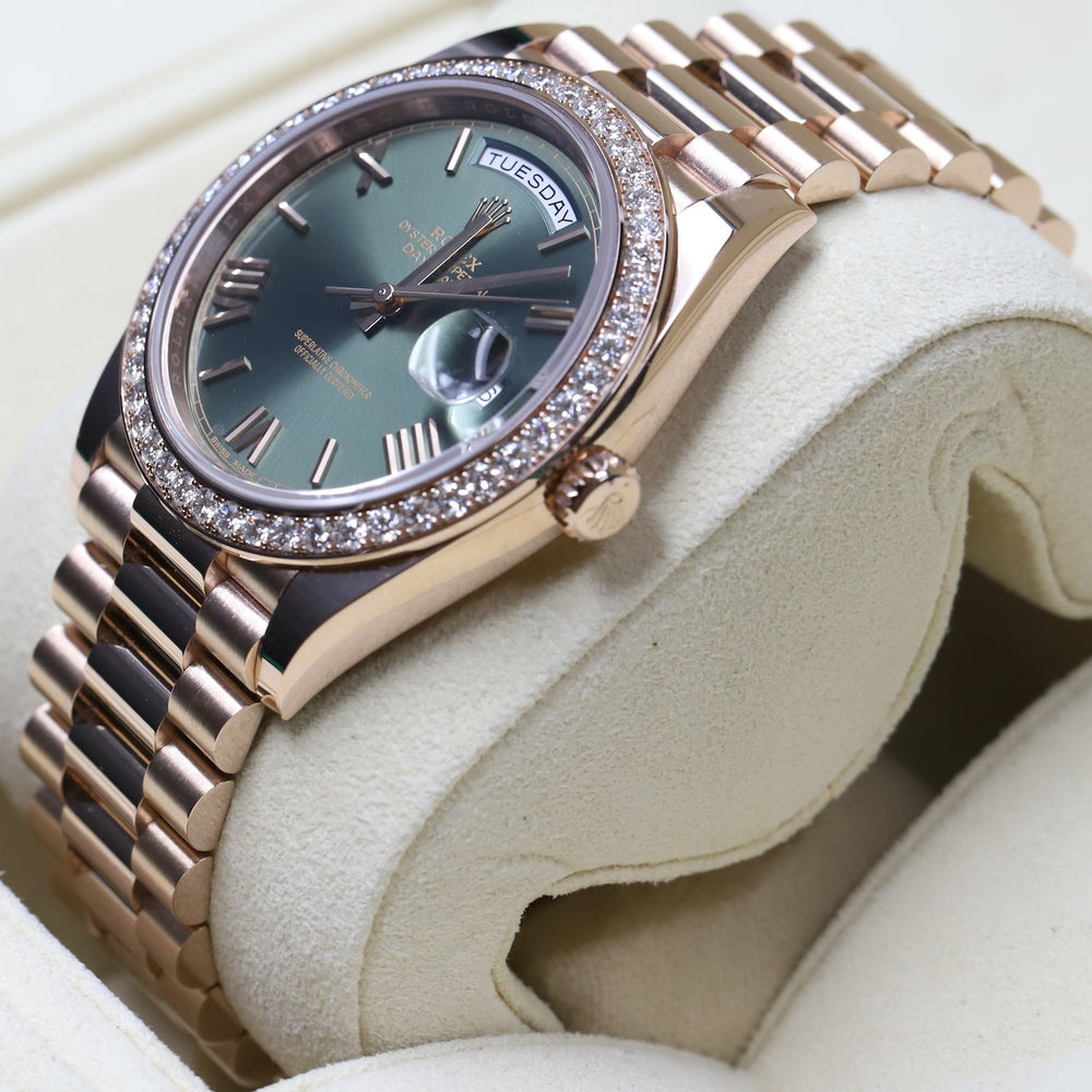 Rolex<br>228345RBR DayDate 40 Rose Gold Diamond Bezel Green Dial