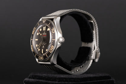 Omega 210.90.42.20.01.001 Seamaster 007 James Bond Edition