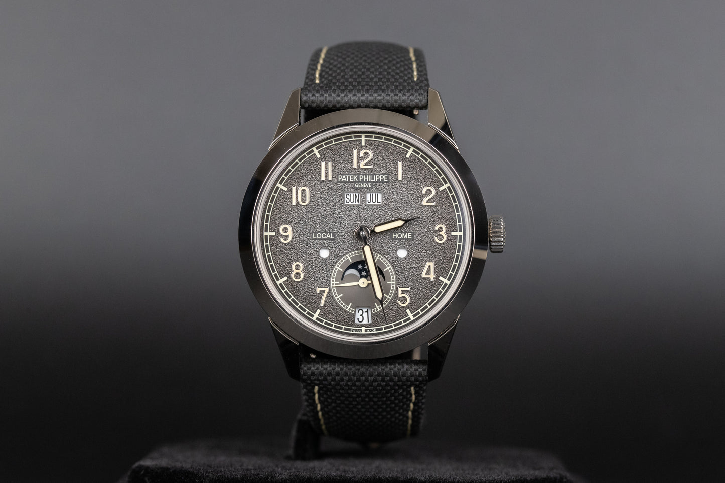 Patek Philippe<br>5326G Calatrava Annual Calendar