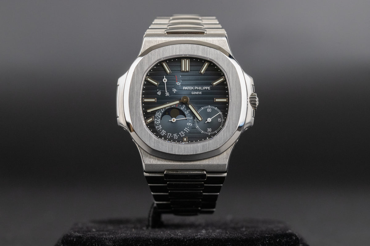 Patek Philippe<br>5712/1A Nautilus Date Moon Phases