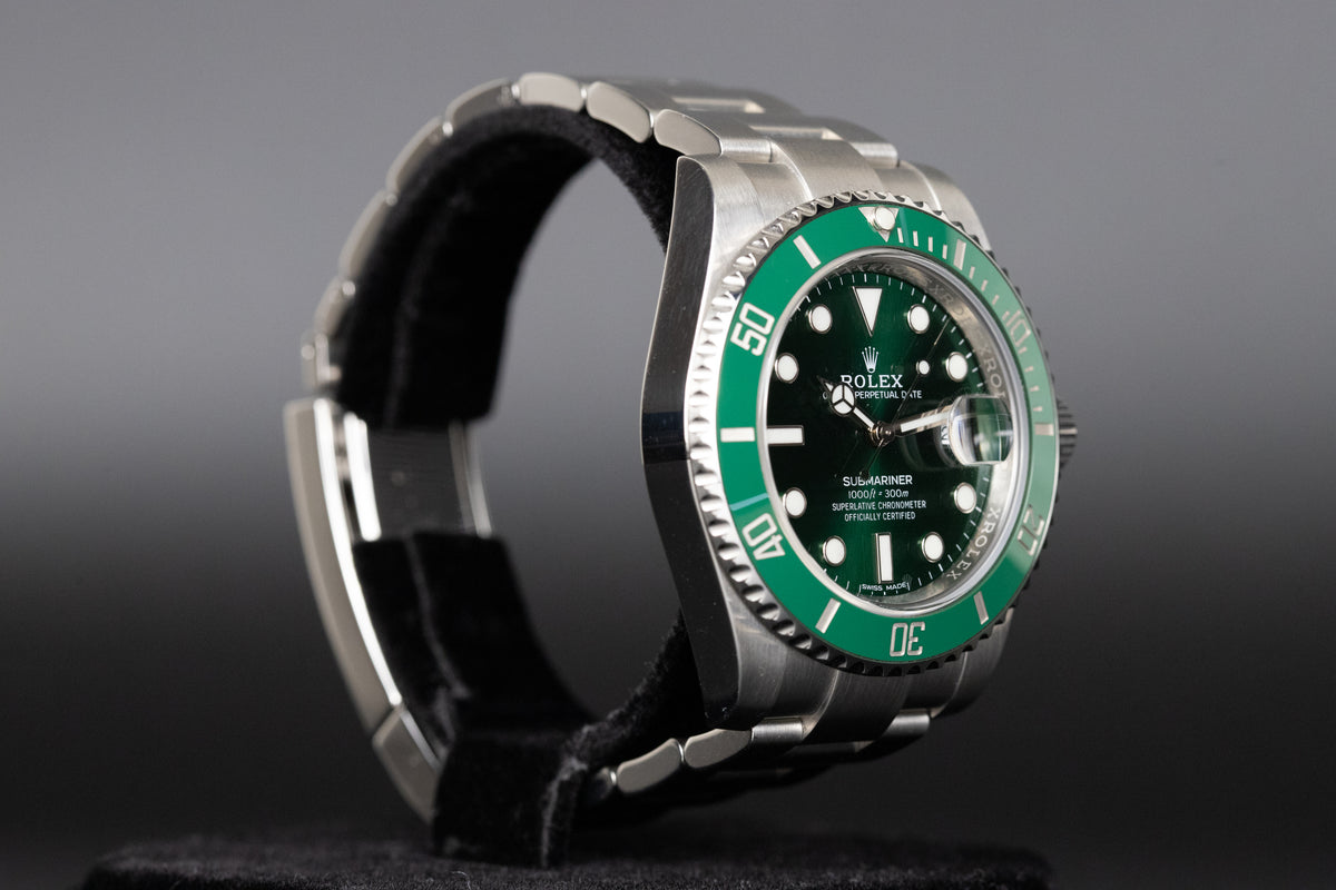 Rolex116610LV Submariner 'Hulk' – Newport Watch Club