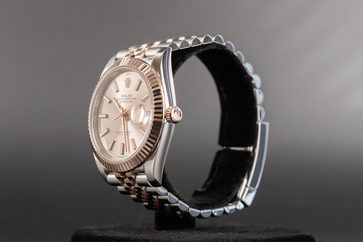 Rolex<br>126331 Datejust 41 SS/RG Sundust Dial