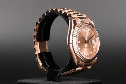 Rolex<br>218235 DayDate II Pink Diamond Dial
