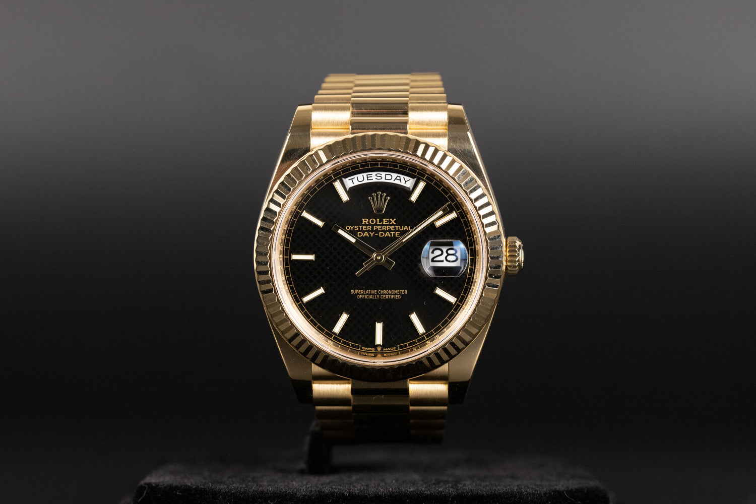 Rolex 228238 DayDate 40 Black Diagonal Motif Dial
