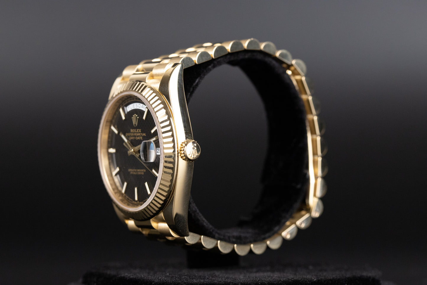 Rolex 228238 DayDate 40 Black Diagonal Motif Dial