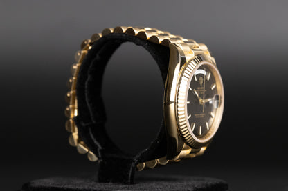 Rolex 228238 DayDate 40 Black Diagonal Motif Dial