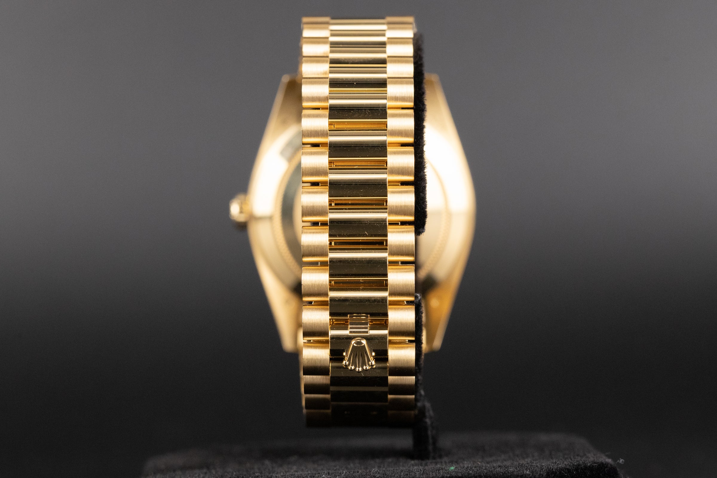 Rolex228348RBR DayDate 40 Baguette Diamond Onyx Dial Diamond Bezel ...