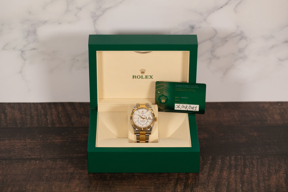 Rolex<br>326933 Sky-Dweller SS/18k White Dial