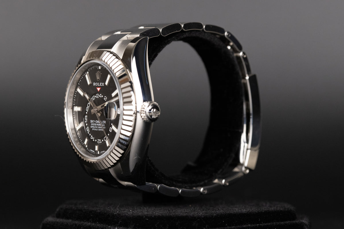 Rolex<br>326934 Sky-Dweller Black Dial
