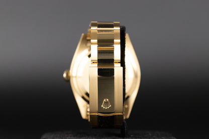 Rolex<br>326938 Sky-Dweller Black Dial
