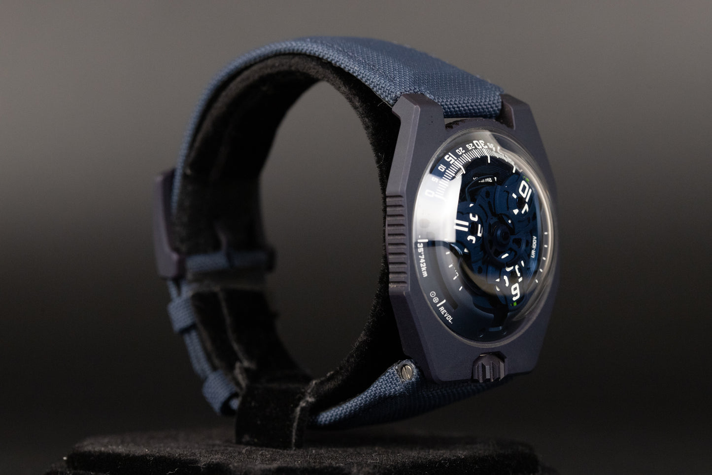 Urwerk UR100V Blue